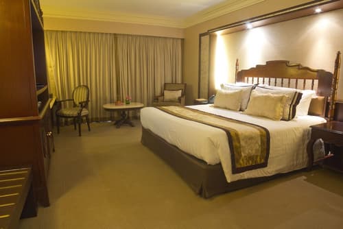 The Manila Hotel, Room