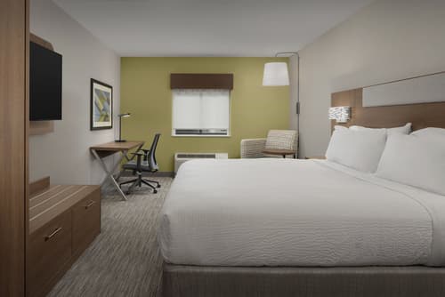 Holiday Inn Express Boston - Saugus by IHG, Room
