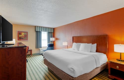 Best Western Plus Inn at Valley View, Room