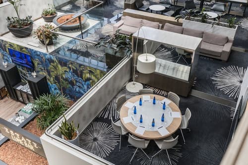 Crowne Plaza Canberra by IHG, Lobby sitting area