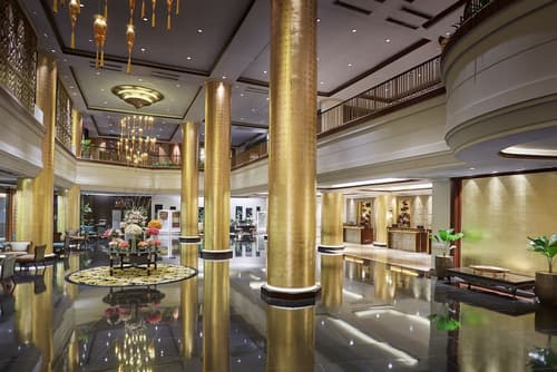 Dusit Thani Manila, Lobby