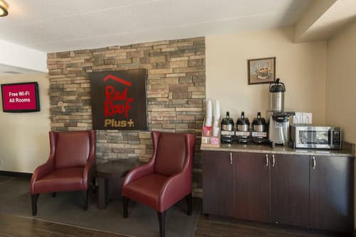 Red Roof Inn PLUS+ St Louis - Forest Park/ Hampton Ave , Lobby