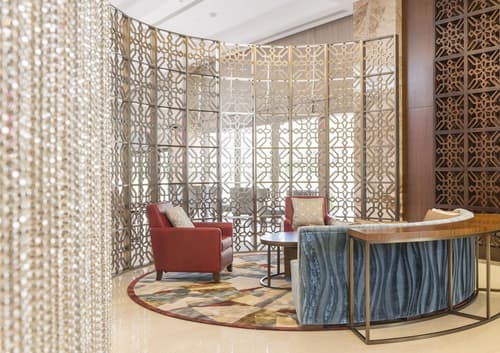 Sheraton Oman Hotel, Lobby lounge