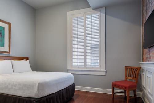 New Orleans Courtyard Hotel and Suites by the French Quarter, Room