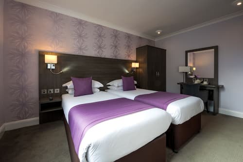 The Bromley Court Hotel, Room
