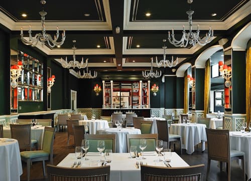 The Bromley Court Hotel, Dining