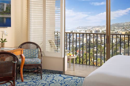 Catamaran Resort and Spa, Room