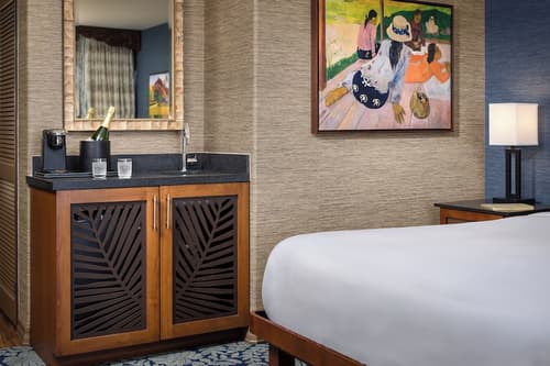 Catamaran Resort and Spa, Room