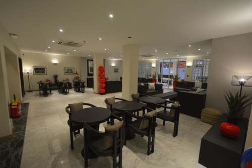 Bedford Hotel & Congress Centre, Lobby sitting area