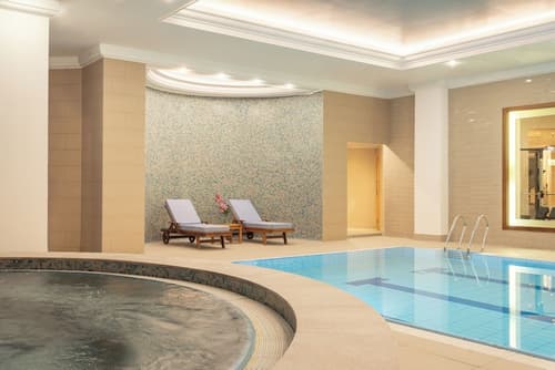 Hyatt Regency Belgrade, Pool