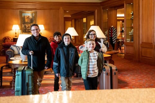 Little America Cheyenne, Lobby