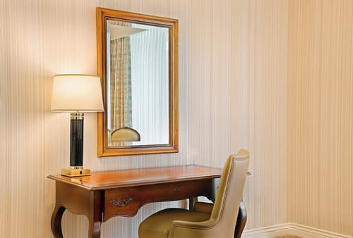 Little America Cheyenne, Room