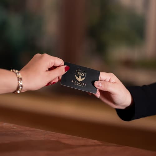 Biltmore Los Angeles, Check-in/check-out kiosk