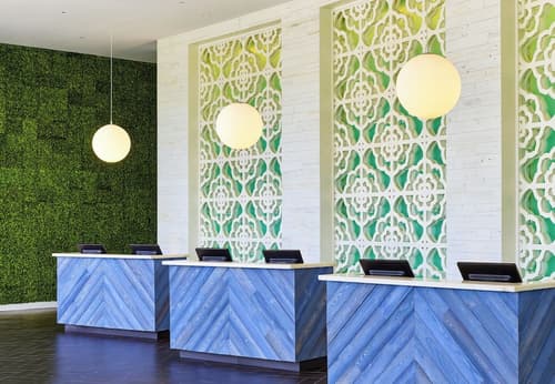 Riviera Resort Palm Springs, Reception