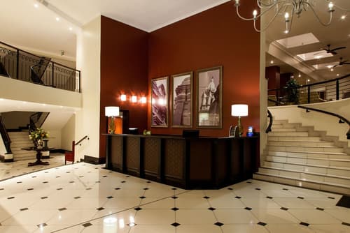 Southern Sun The Marine, Interior entrance