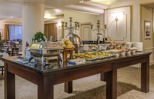 Southern Sun The Marine, Restaurant