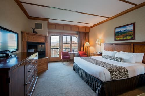 Crowne Plaza Lake Placid by IHG, Room
