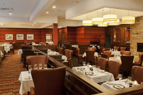 DoubleTree by Hilton Collinsville - St. Louis, Restaurant