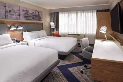 Four Points by Sheraton Windsor Downtown, Room