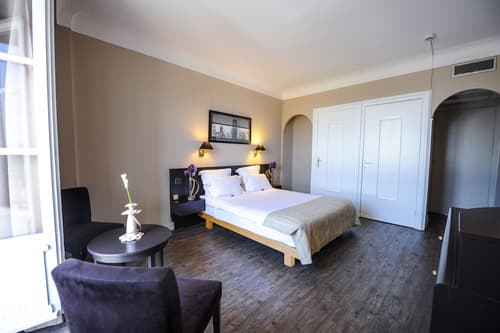 Le Grand Hotel, Room