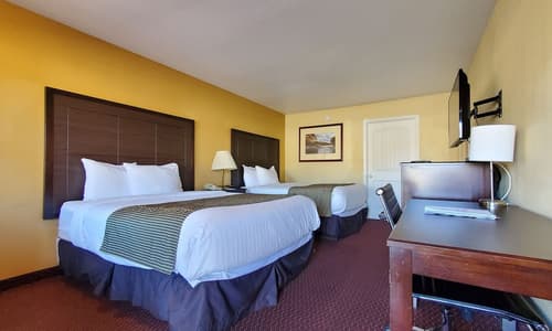Ramada by Wyndham Flagstaff East, Room
