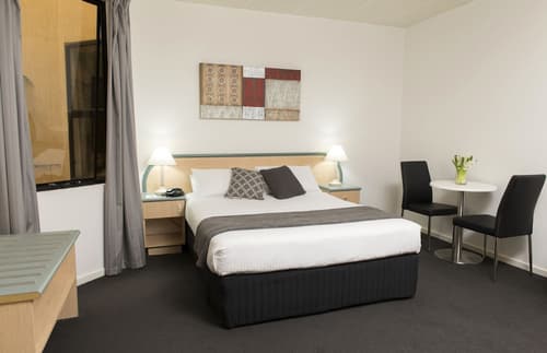 Adelaide Riviera Hotel, Room