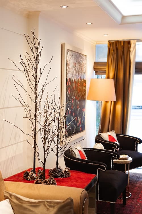 Best Western Plus Embassy Hotel, Lobby