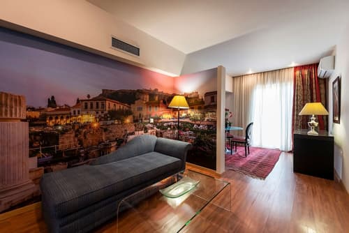 Best Western Plus Embassy Hotel, Room