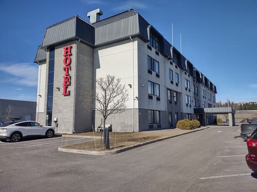 Repotel Aéroport Québec, Exterior