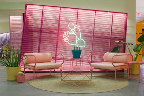 The Saguaro Palm Springs, Lobby sitting area