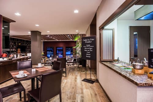 Embassy Suites by Hilton Bogota - Rosales, Dining