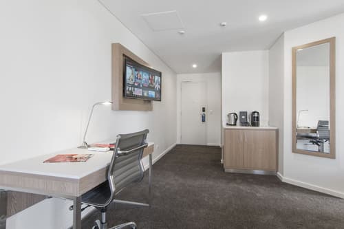 Metro Hotel Perth, Room