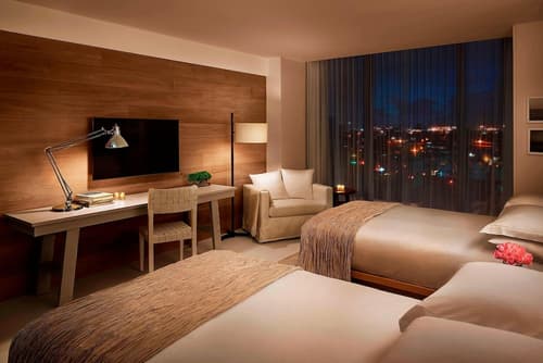 The Miami Beach EDITION, Room