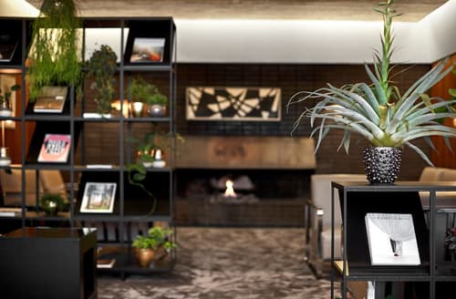 Imperial Hotel, Lobby sitting area