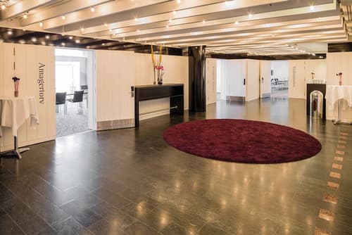 Imperial Hotel, Lobby