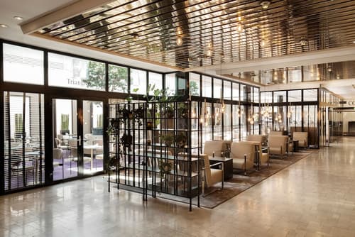 Imperial Hotel, Lobby sitting area