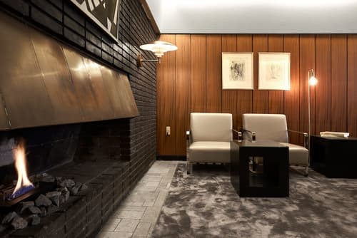 Imperial Hotel, Lobby sitting area