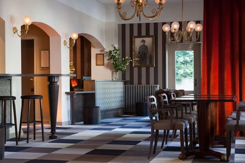 Logis Hôtel Beauséjour Colmar, Lobby