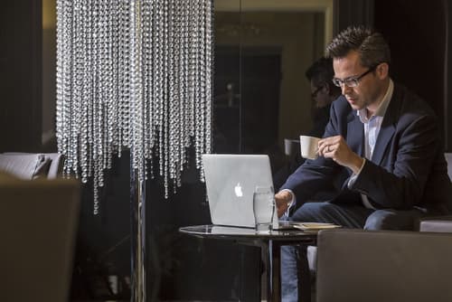 The Queen's Gate Hotel, Lobby