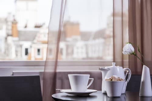 The Queen's Gate Hotel, Room