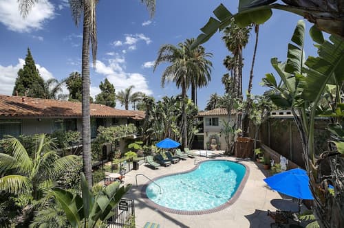 Inn By The Harbor, Pool