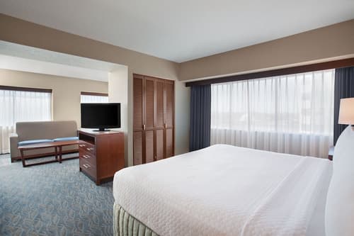 Crowne Plaza Los Angeles Harbor Hotel by IHG, Room
