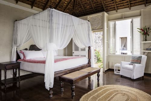 Strawberry Hill, Room