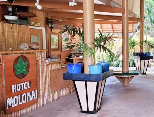 Hotel Moloka'i, Lobby