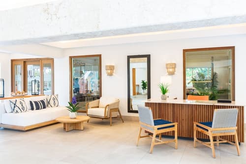 The Sands at Grace Bay, Reception