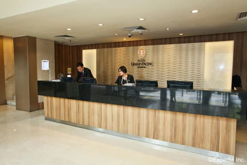 Hotel Grand Pacific, Reception
