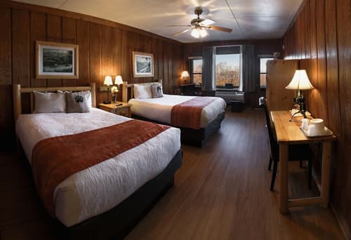 Big Meadows Lodge, Room