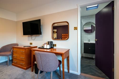 The Conningbrook Hotel, Room