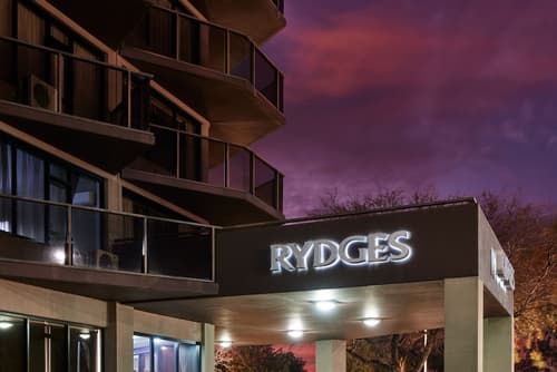 Rydges South Park Adelaide, Front of property