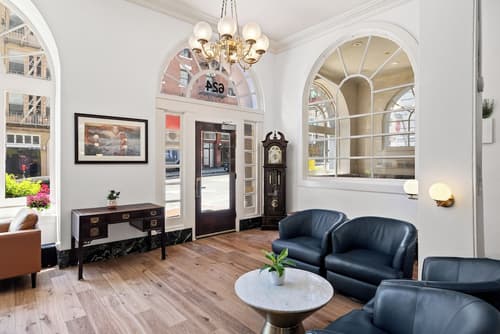 The Andrews Hotel, Lobby sitting area